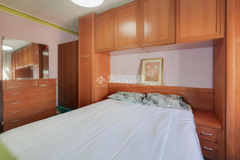 Foto 1c2a4889-2279-4451-9c8c-765c4e7e5322. Pis amb aparcament a La Maurina Terrassa