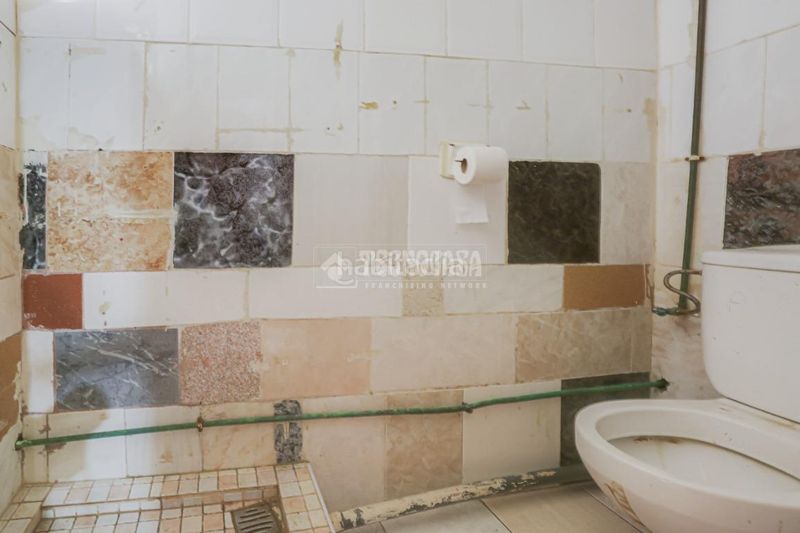 Foto f9445898-ddd0-4c33-aa52-ddd639348edd. Pis amb aparcament a La Maurina Terrassa