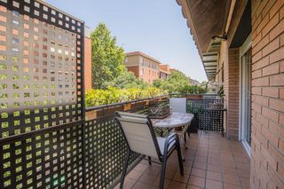 Flat in Roc Blanc. Piso en venta en terrassa