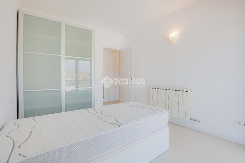Foto 7eeeaf98-ec47-4ab2-b826-c8153175241f. Pis amb calefacció aparcament a Roc Blanc Terrassa