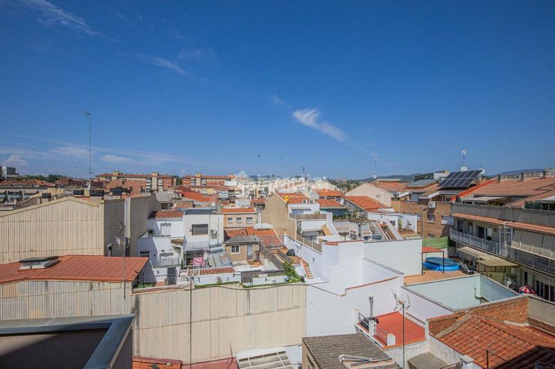 Foto b17f21ab-e3a5-4365-b35a-3155c2fa1cd0. Pis amb calefacció aparcament a Roc Blanc Terrassa