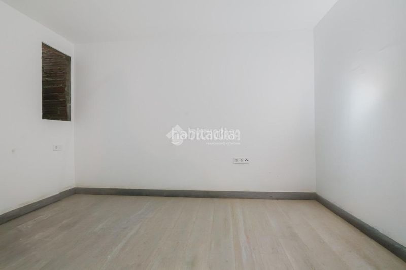 Foto 42b2ad88-7e4b-47e5-815b-8803957c55eb. Pis a La Maurina Terrassa