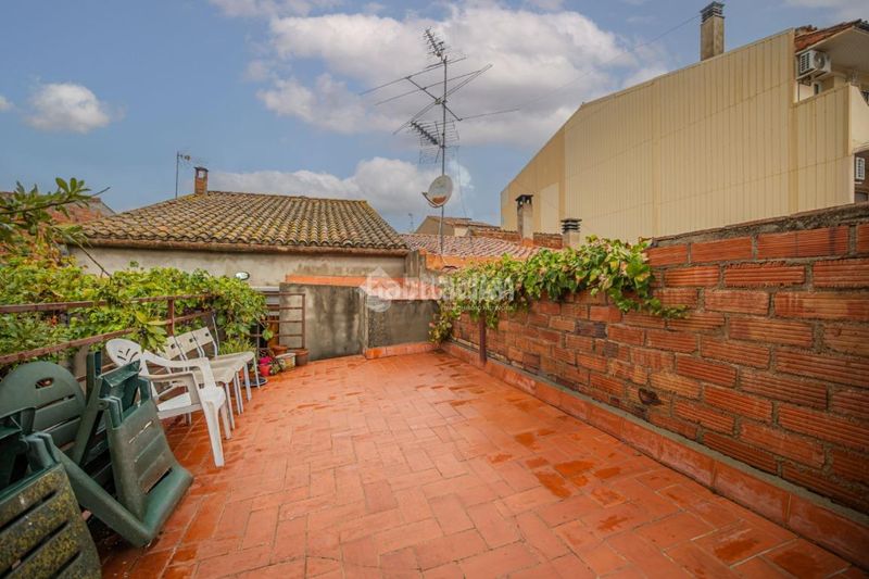 Foto d71bb705-c570-4003-b6d3-c34792b75d38. Casa  en venta en Viladecavalls