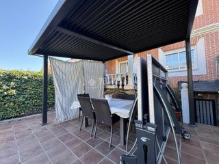 Casa pareada en Zona El Caño. Casa en venta en arroyomolinos