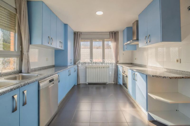 Foto b0771d44-ffc7-493b-932b-03827b987d84. Casa amb calefacció aparcament a Zona Europa Arroyomolinos