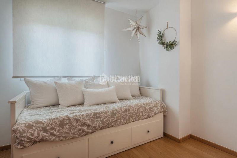Foto b16ce62f-5dd3-49a9-8079-b9df6dab775e. Pis amb calefacció aparcament piscina a Las Castañeras - Bulevar Arroyomolinos