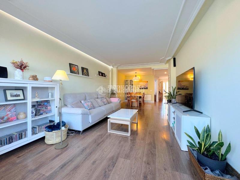 Foto cf8db332-f618-46a3-bb78-862741bb3460. Casa pareada casa en venta en Zona El Caño Arroyomolinos