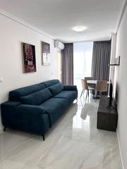 Apartament a Zona Playa del Cura. Totalmente reformado apartamento con 1 habitacion en torrevieja
