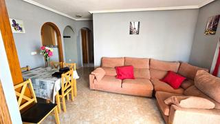 Penthouse in Nueva Torrevieja. Apartamento de 3 habitaciones con vistas espectaculares en torre