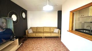 Appartement à Zona Playa del Cura. Reformado piso de 1 habitación a 300 m de la playa en torrevieja