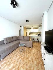 Lloguer Apartament a Zona Playa de los Locos. Luminoso apartamento de 1 dormitorio a 200 metros del mar en tor