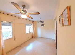 Apartament a Benalúa. Acogedor apartamento de 3 dormitorios garage y trastero opcional
