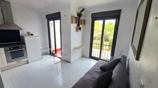 Casa a San Miguel de Salinas. Acogedor bungalow de una habitación con piscina en san miguel de