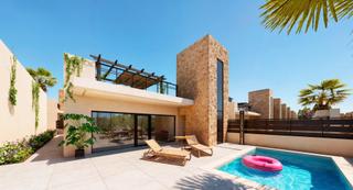 Xalet a La Pinilla - Las Palas. Maravillosa villa de 3 dormitorios con piscina, solarium y parki