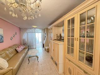 Maison jumelée à Zona Playa de los Locos. Maravilloso adosado de 2 dormitorios con terraza, piscina y jard
