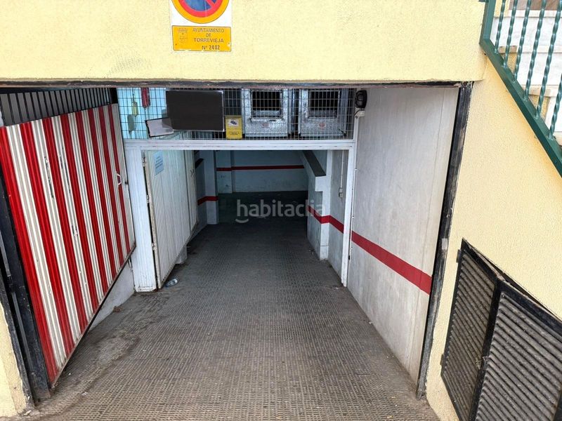 Foto 7d9a3156-3205-4f5f-bb7e-84d4fa92da53. Aparcament cotxe a Avenida Habaneras - Curva de Palangre Torrevieja