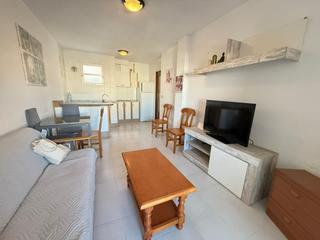 Apartament a Avenida Habaneras - Curva de Palangre. Luminoso ático de 1 dormitorio con terraza en torrevieja