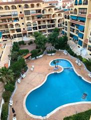 Studio à Los Europeos. Acogedor estudio con terraza y piscina en la mata