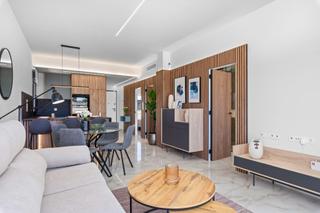 Chalet à Algorfa. Maravillosa villa de 3 dormitorios con piscina, terraza y solari