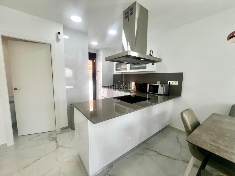 Foto 4f34b76d-2aab-43cf-a3a8-ccd242cc00ab. Chalet with parking pool in Zona Carrefour - Urbanizaciones Torrevieja