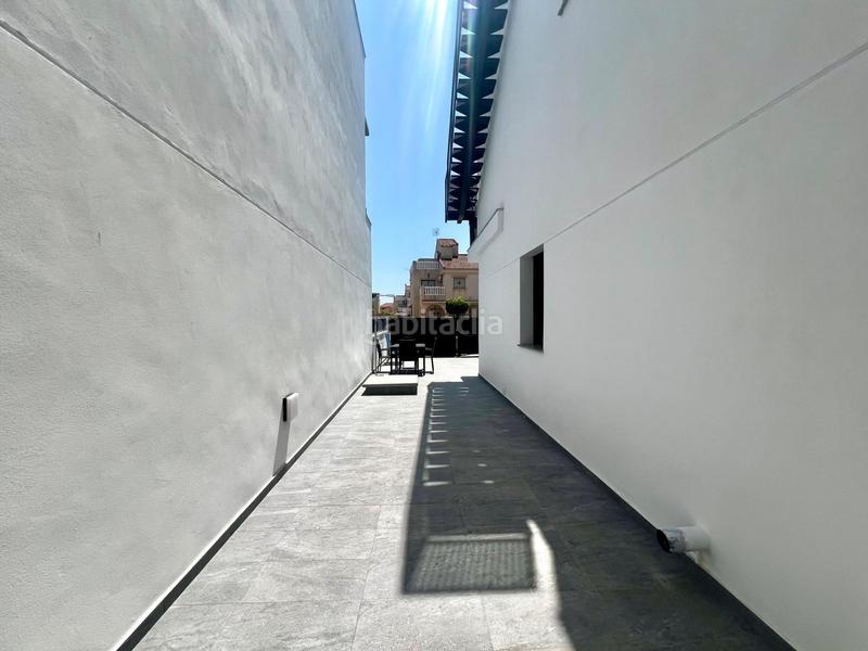 Foto 7a60c84a-b679-404b-8ffb-efa37fa27aef. Chalet with parking pool in Zona Carrefour - Urbanizaciones Torrevieja