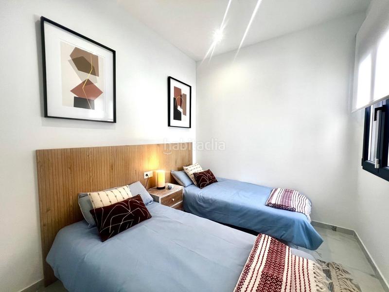 Foto 8f8cbc55-b1f6-4848-93e1-5d73564c1b40. Chalet with parking pool in Zona Carrefour - Urbanizaciones Torrevieja