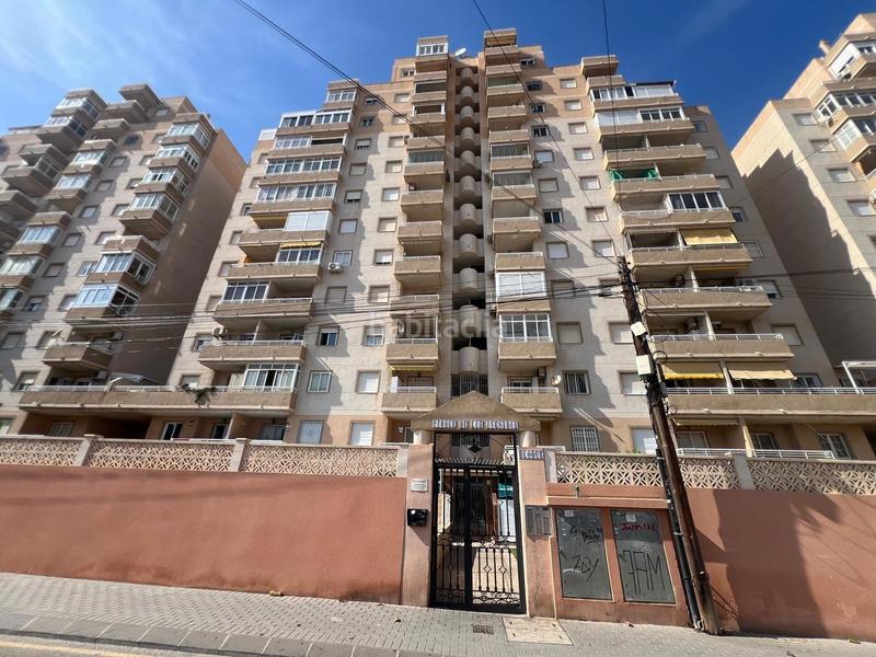 Foto 70ddb5c1-e716-4a6c-b928-350246ea00c9. Apartamento bonito apartamento de 2 dormitorios con terraza y piscina en Torrevieja