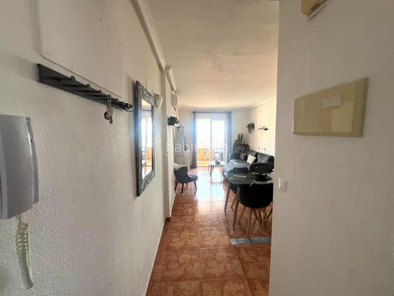 Foto f9659aff-b3bd-43d1-aff9-7107dbd67b1d. Apartamento bonito apartamento de 2 dormitorios con terraza y piscina en Torrevieja