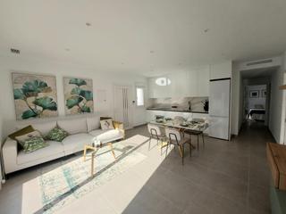 Xalet a Roldán. Estupenda villa de 2 dormitorios con solarium, piscina y jardín