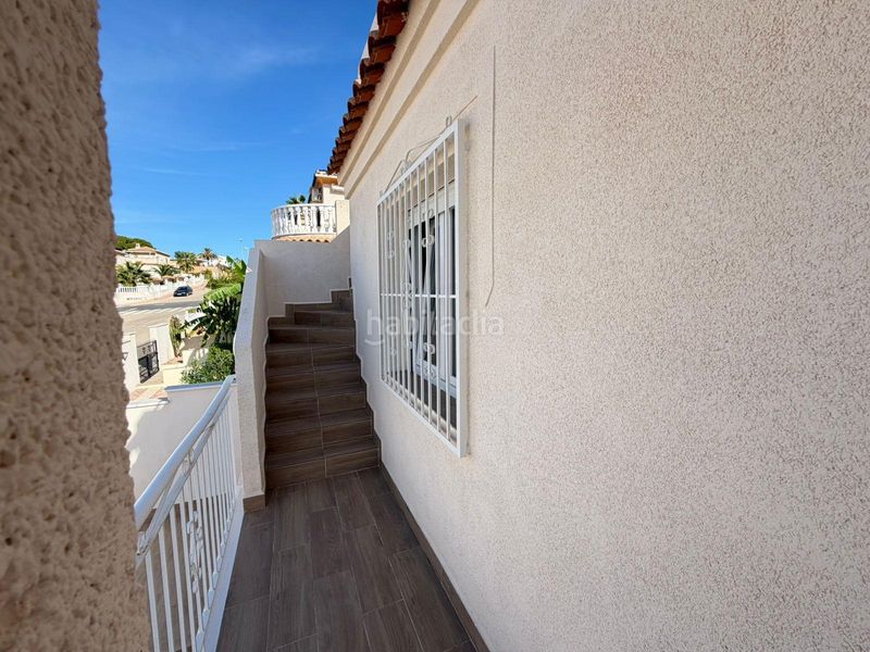 Foto 44910b5a-6299-443d-a4cf-038c37c11793. Casa aparellada amb aparcament piscina a Zona los Frutales Torrevieja
