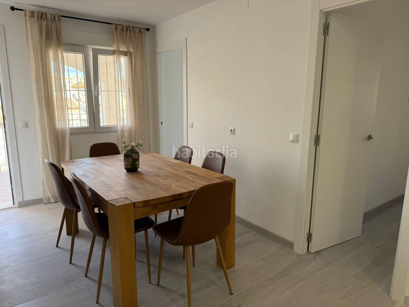 Foto d2dbb987-8e47-4e6a-96b0-109a49ee9209. Casa aparellada amb aparcament piscina a Zona los Frutales Torrevieja