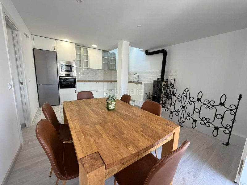 Foto e9f626b7-a197-4970-8b96-652f32b1d4fe. Casa aparellada amb aparcament piscina a Zona los Frutales Torrevieja
