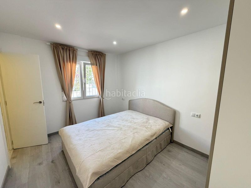 Foto ec1bc944-f7f1-4f48-8cf9-d4cfcd2ad85c. Casa aparellada amb aparcament piscina a Zona los Frutales Torrevieja