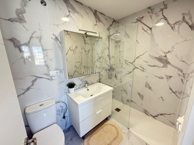 Foto f463d28e-b088-4c06-9997-2f7787361ff6. Casa aparellada amb aparcament piscina a Zona los Frutales Torrevieja