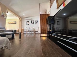 Casa adosada en La Florida. Acogedor adosado de 2 dormitorios con piscina privada en playa f