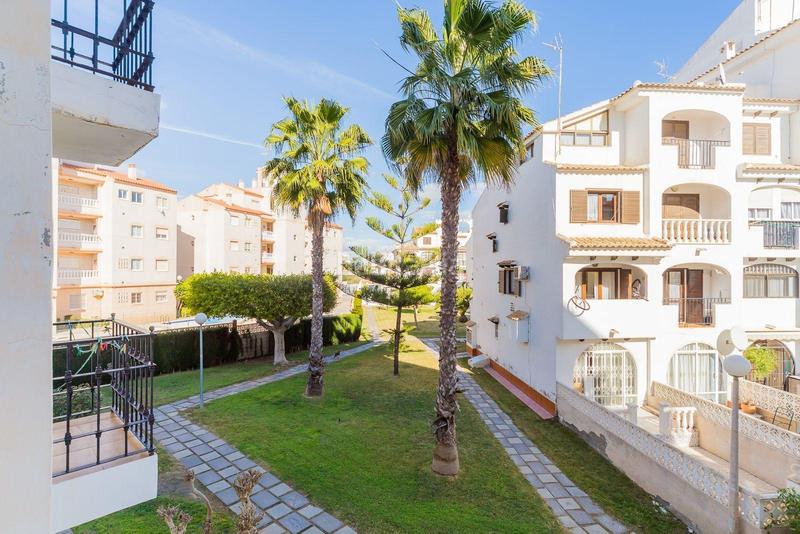 Foto 5c3f4a37-cf85-41d1-9c64-d923da42800e. Apartament amb piscina a nueva Torrevieja Torrevieja