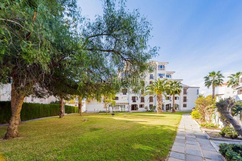 Foto 5d5955ec-e103-4e85-ae23-cc190789b00f. Apartament amb piscina a nueva Torrevieja Torrevieja