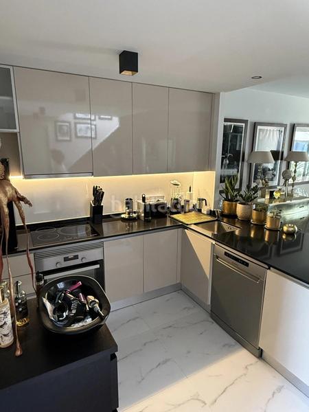 Foto 735b3188-4ab9-4cc2-958a-d93f7f5dd5ae. Àtic amb aparcament piscina a Playa Flamenca Orihuela