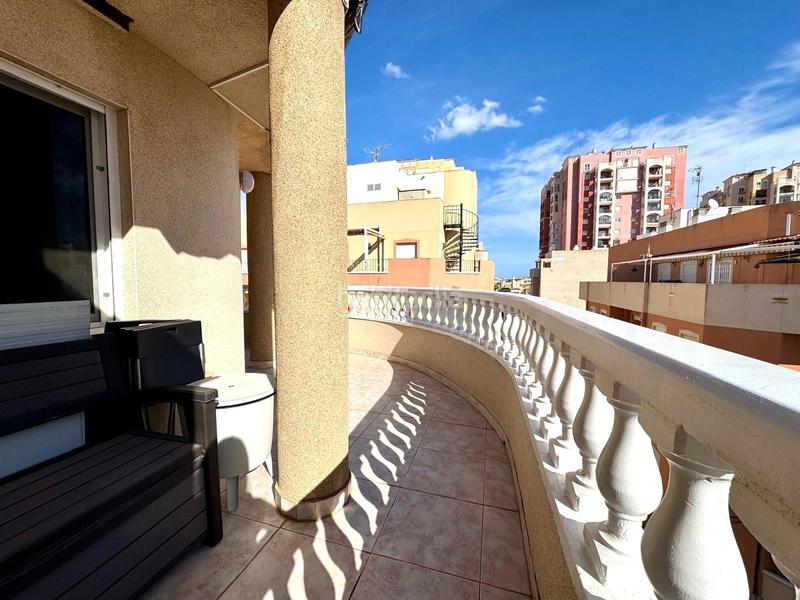 Foto a22291d7-e25a-45f6-bcd9-38ee5ec66120. Penthouse in Zona Playa de los Locos Torrevieja