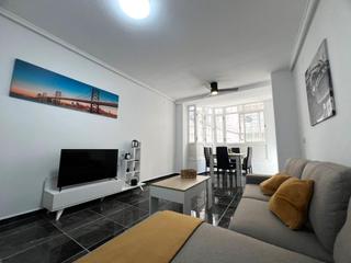 Apartamento en Centro - Muelle Pesquero. Espectacular apartamento de 3 dormitorios con jardin espacioso e