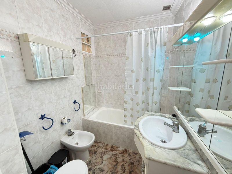 Foto 77bca926-46a0-4f71-8e69-25f5da95e763. Apartament amb aparcament a Juan XXIII Alicante