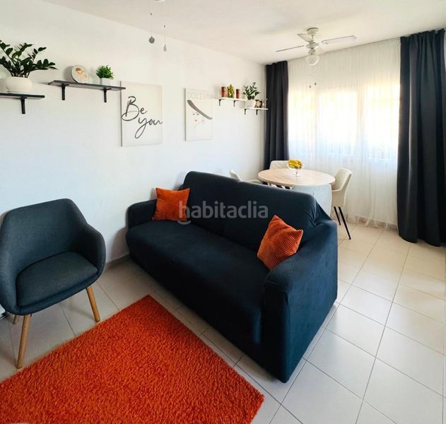 Foto 01f12a6a-c6d2-4c50-8333-4547427a39fb. Casa adossada amb aparcament a La Florida Orihuela