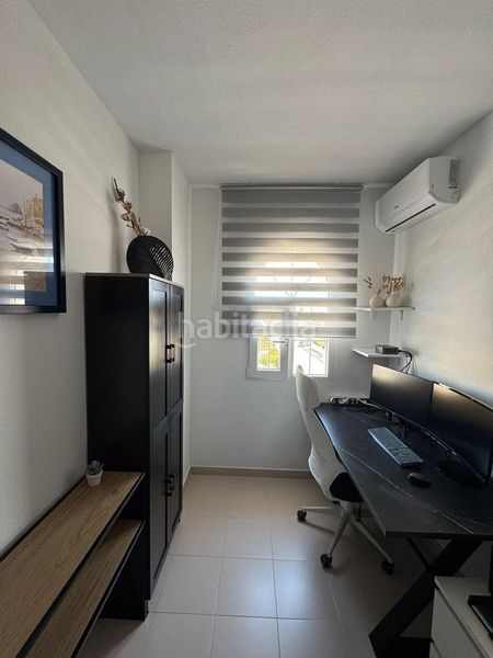 Foto 775d65d1-6cc1-4fa5-b088-4f48fcf213d1. Casa adossada amb aparcament a La Florida Orihuela