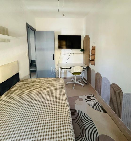 Foto ebae079d-82cd-4a4c-b1e5-3f7b3282f4c7. Casa adossada amb aparcament a La Florida Orihuela