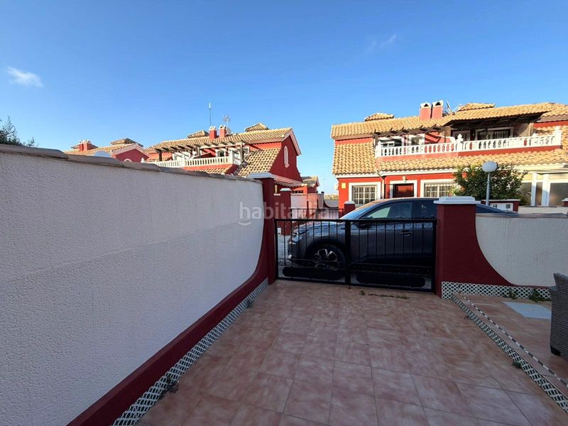 Foto 8f781d85-02a0-4637-8eed-0578b0cf46d4. Casa aparellada amb aparcament piscina a Villamartín-Las Filipinas Orihuela
