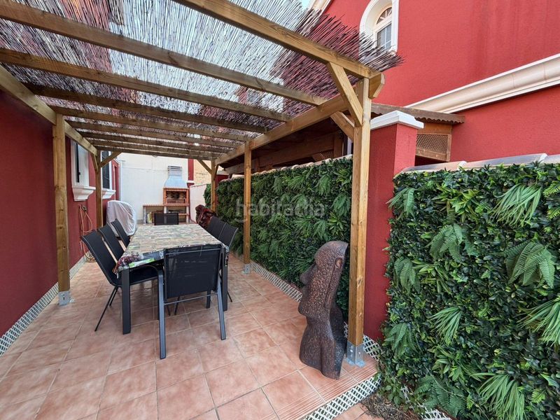 Foto e75249b1-00e1-4cbc-be65-045997ddcb43. Casa aparellada amb aparcament piscina a Villamartín-Las Filipinas Orihuela