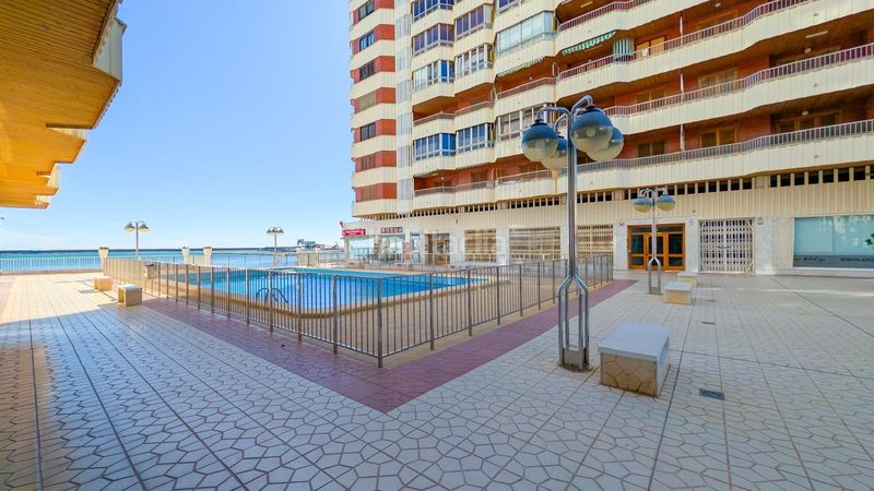 Foto 3ce835d7-072d-4d68-b748-afae232f5228. Lloguer àtic amb calefacció piscina a El Acequión Torrevieja