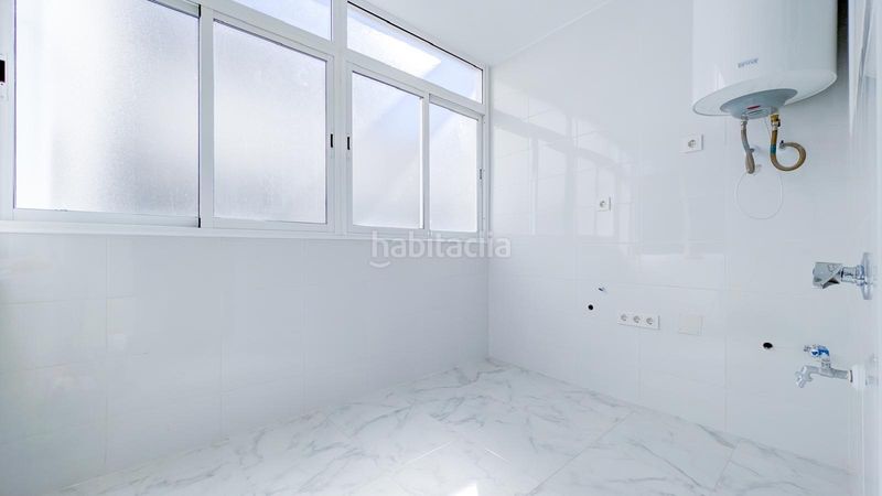 Foto e17703d9-7a61-42ac-a774-9c4b0f24173f. Lloguer àtic amb calefacció piscina a El Acequión Torrevieja
