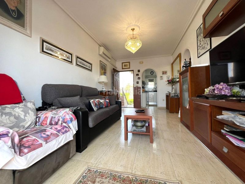 Foto 4ec9a7a6-f2a8-48de-8abe-8ef7613160b4. Casa amb aparcament piscina a Aguas Nuevas Torrevieja