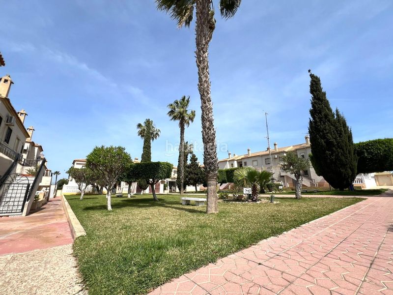 Foto f98ca3f2-16b6-4fa3-8082-22d9092135d9. Casa amb aparcament piscina a Aguas Nuevas Torrevieja